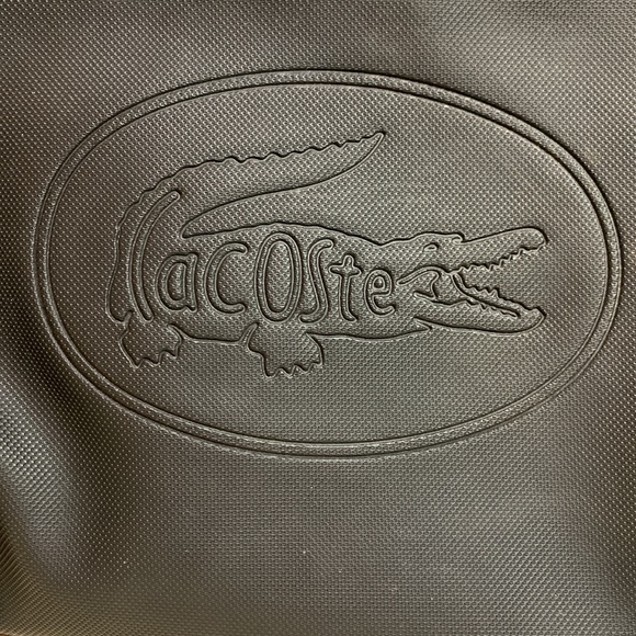 Chemise Lacoste Toiletry Bag - Picture 2 of 8